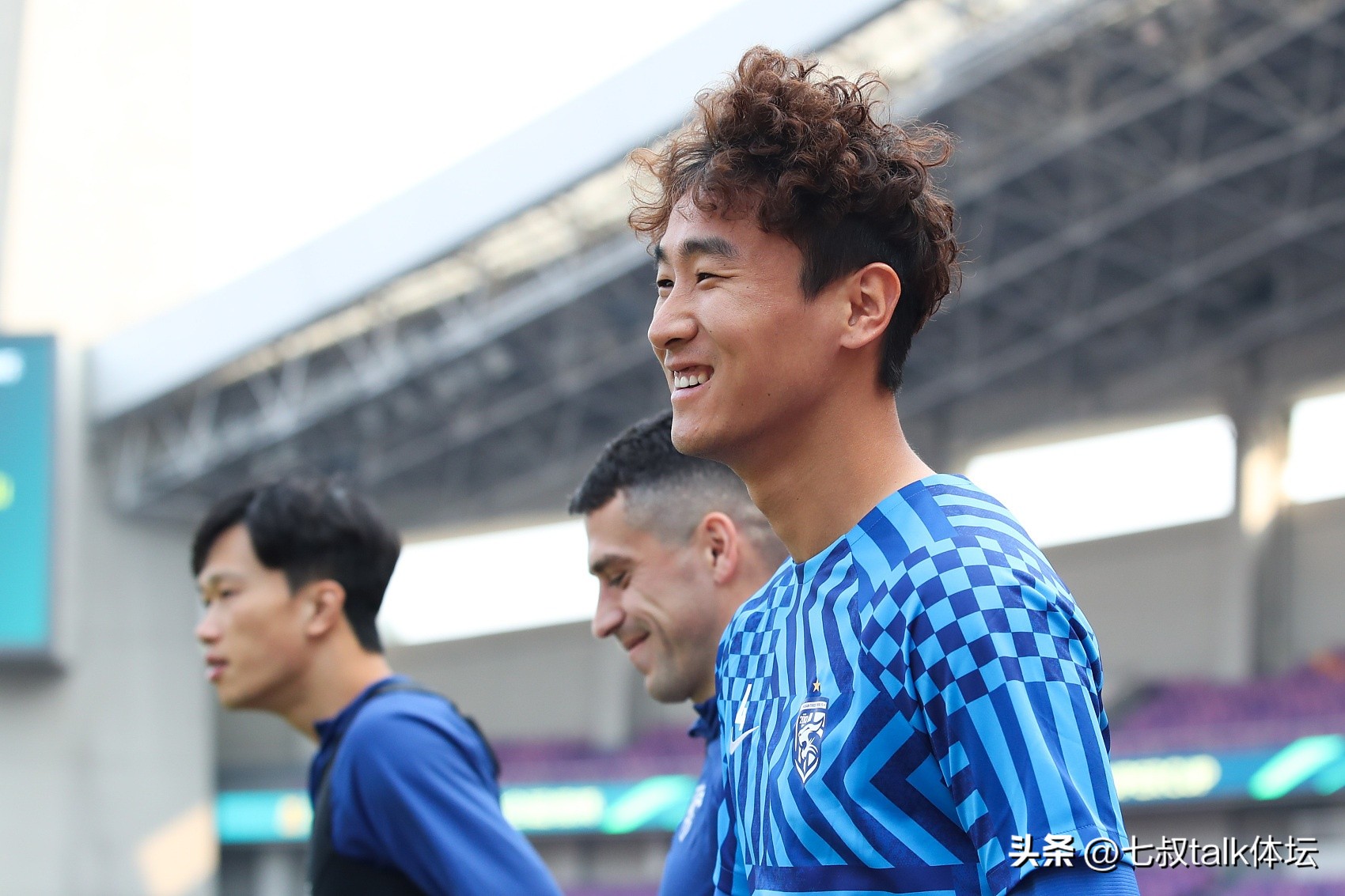 中国足协官宣严厉罚单,中国足协20张罚单引质疑