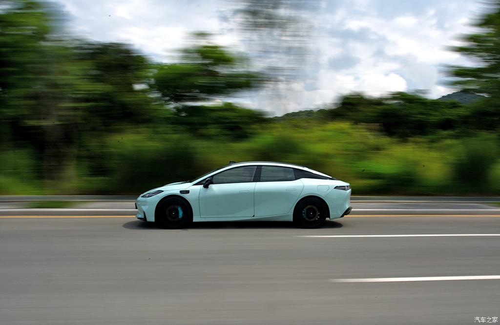 昊铂gt七翼版710超充版自由灰,使尽全力