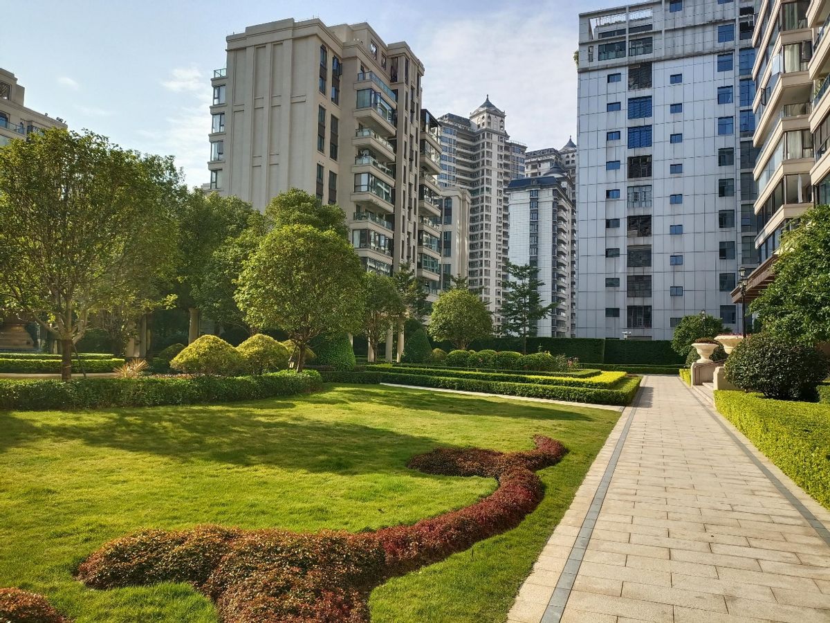 你们的小区绿化都是什么样的,小区绿化你觉得怎么样