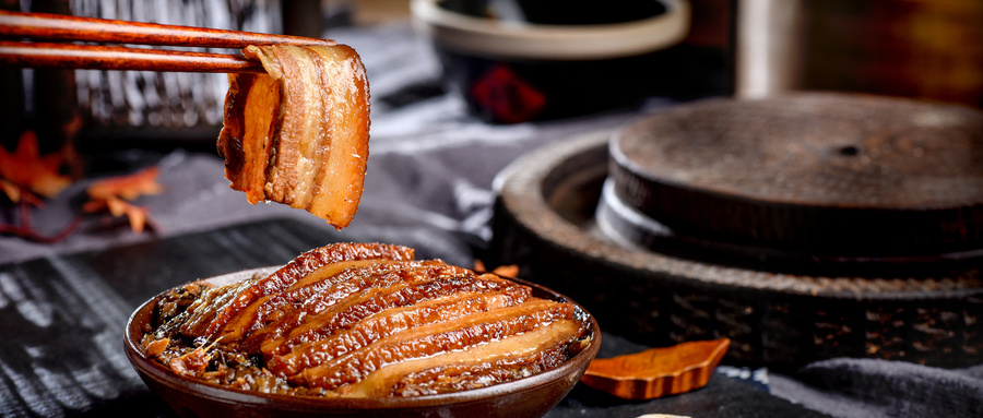 一条酸菜鱼年赚27亿,正宗酸菜鱼罗老板