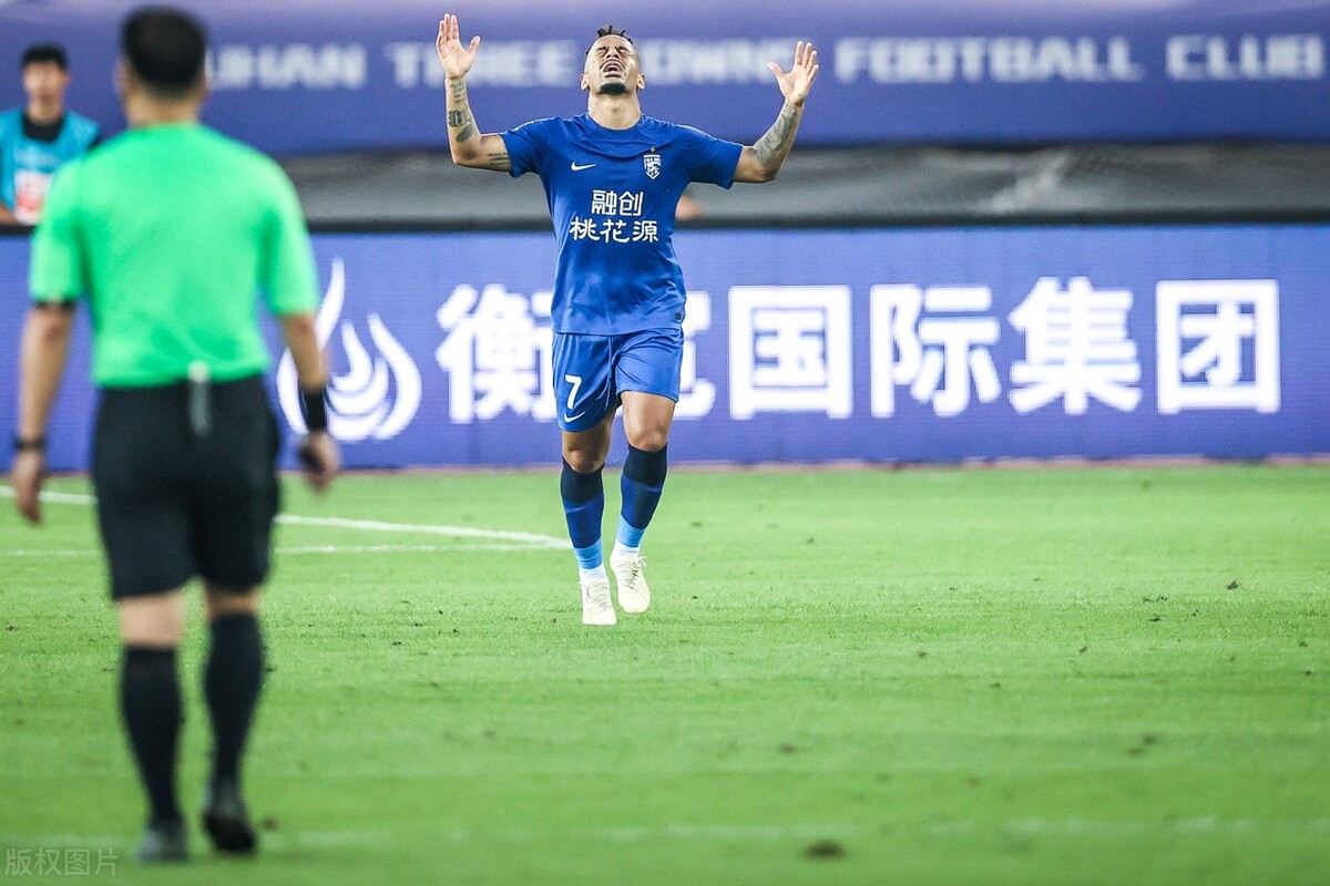 成都蓉城客场3比3绝平武汉三镇,武汉三镇对成都蓉城现场直播