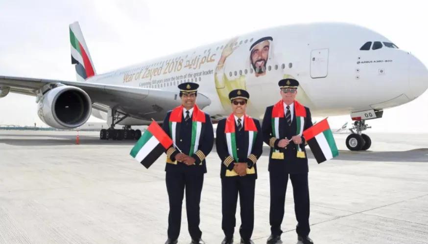 飞机上副机长不能吃同样的机餐,机长副机长能吃一样的餐吗