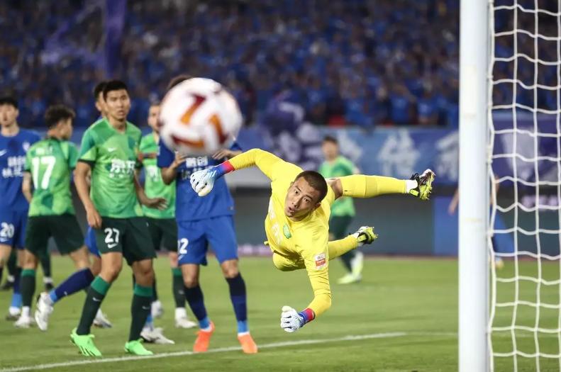 谭龙长春亚泰对阵申花,国足首发11人名单谭龙