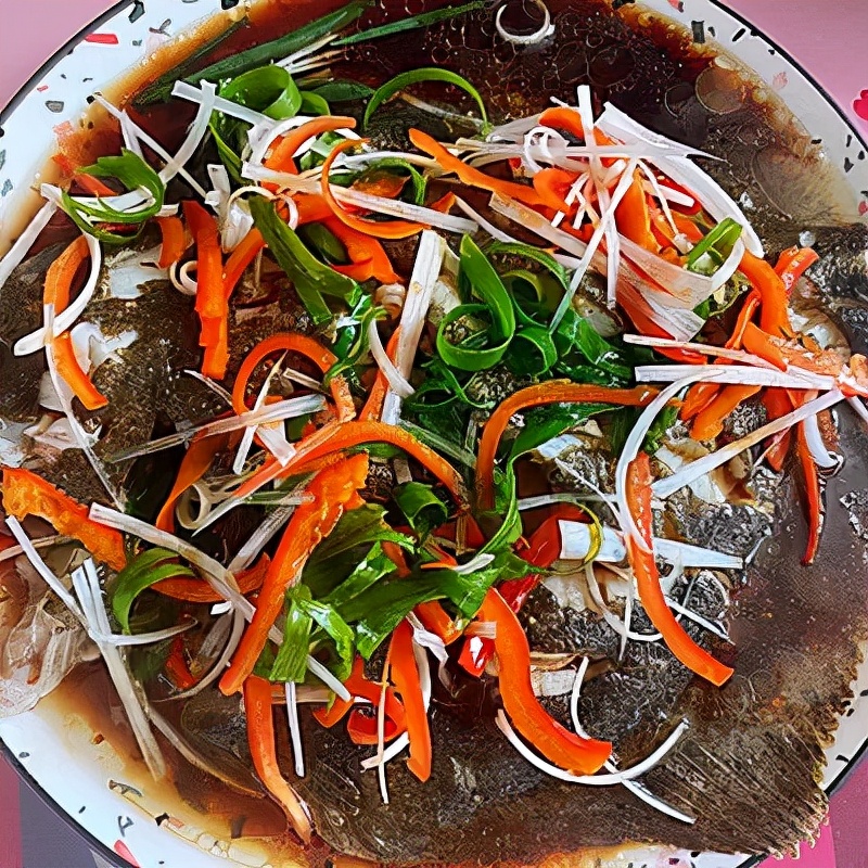 清蒸多宝鱼在家怎么做肉质鲜美,清蒸多宝鱼简单易学鲜美软嫩