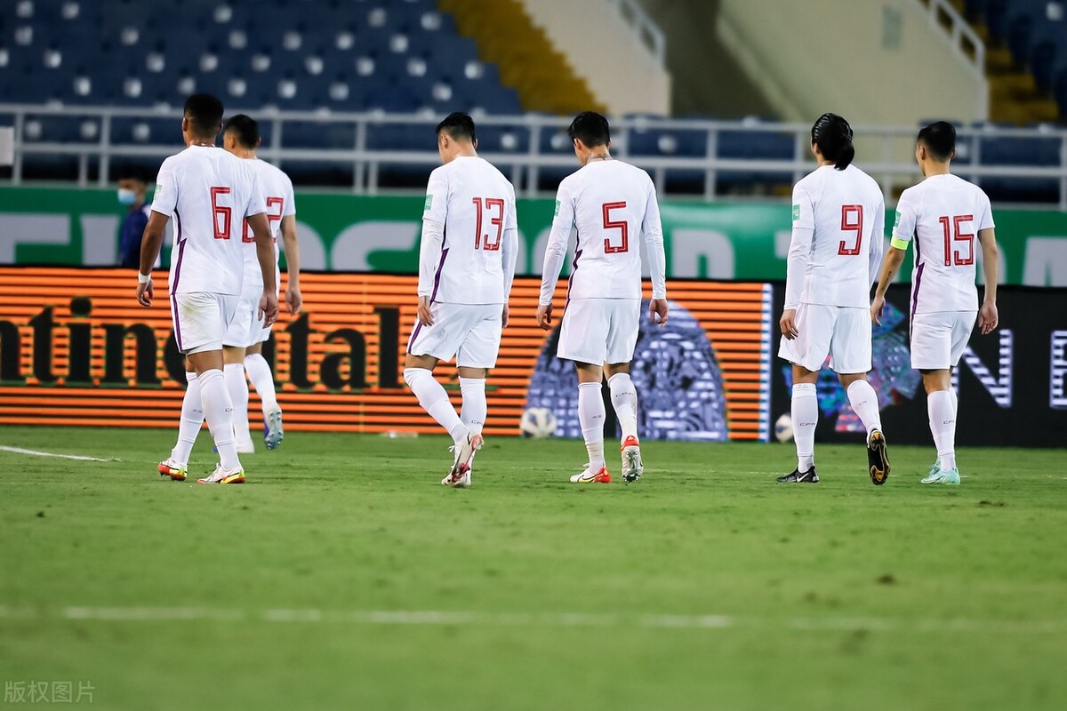 李璇爆料男足,李璇谈国足12强赛奖金