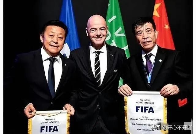 签名靠p！好死不如赖活着还是推倒重来？中国足球何去何从？