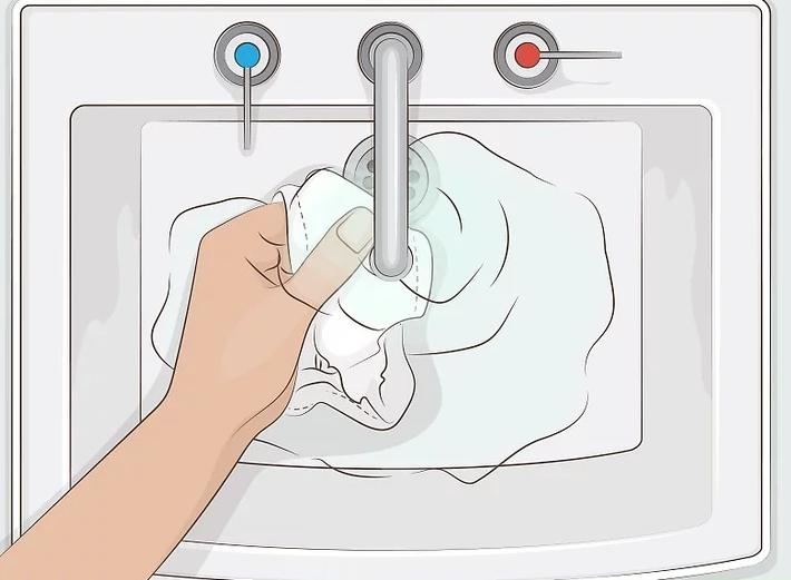 去除例假血迹小妙招,怎么清除裤子上的月经血渍