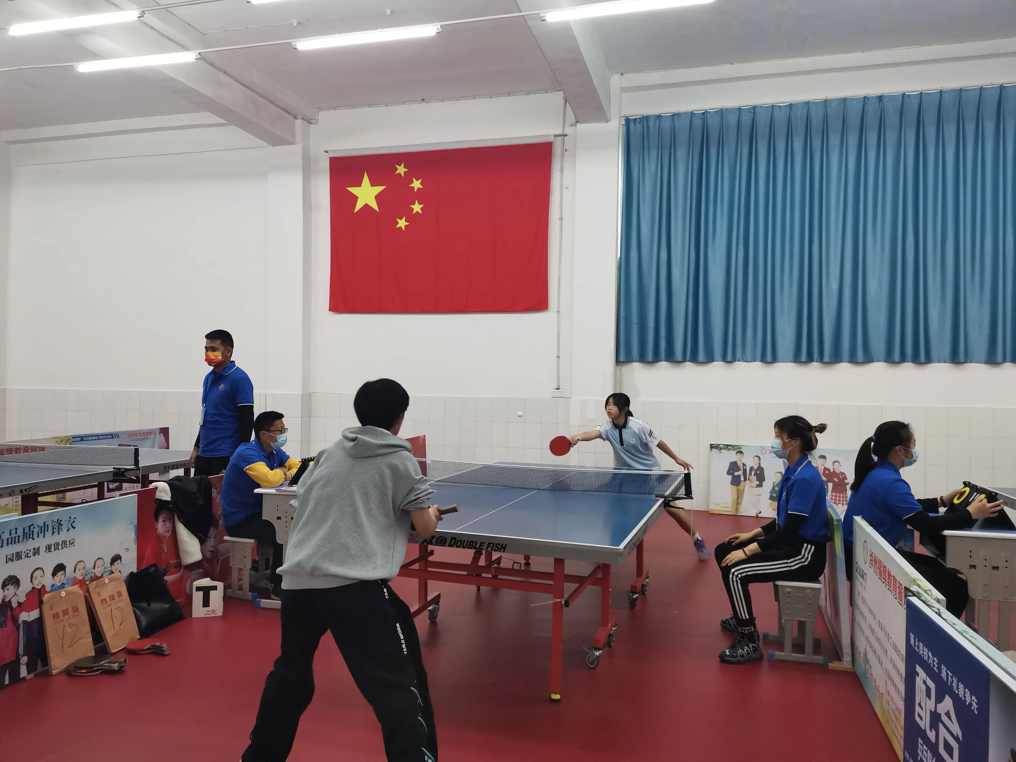 魅力国球传友谊，衣锦还乡好吟诗