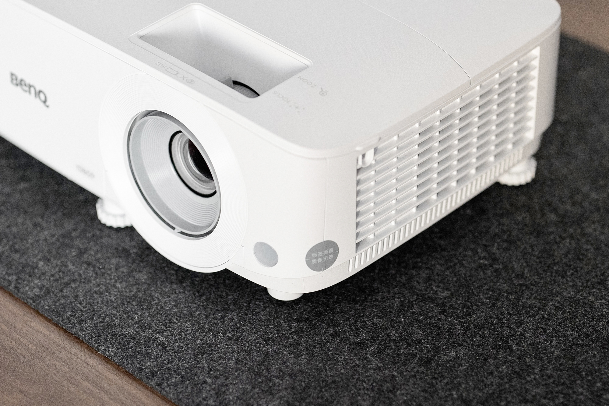 明基入门1080p投影仪,适合网课学习的家用投影仪