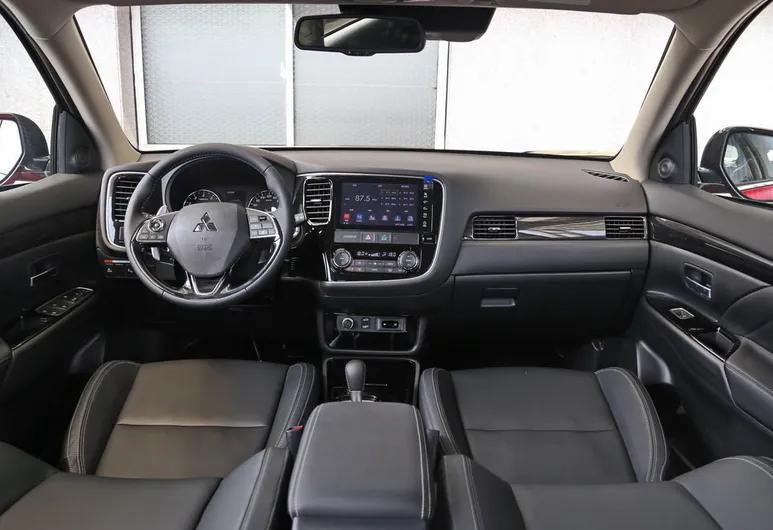 “守得云开见月明”，三菱欧蓝德一口气降至12万多，30天卖6383台