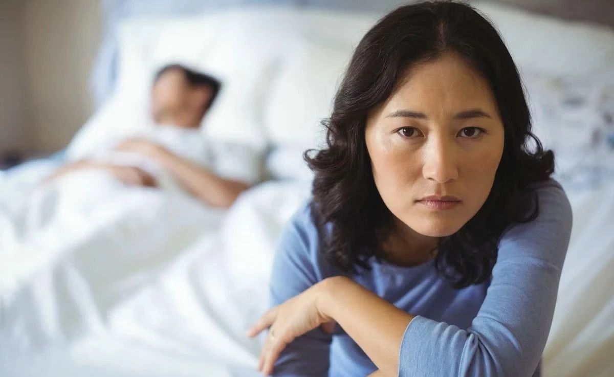 一个月几次“夫妻生活”才正常？医生建议：这些才是该专注的点