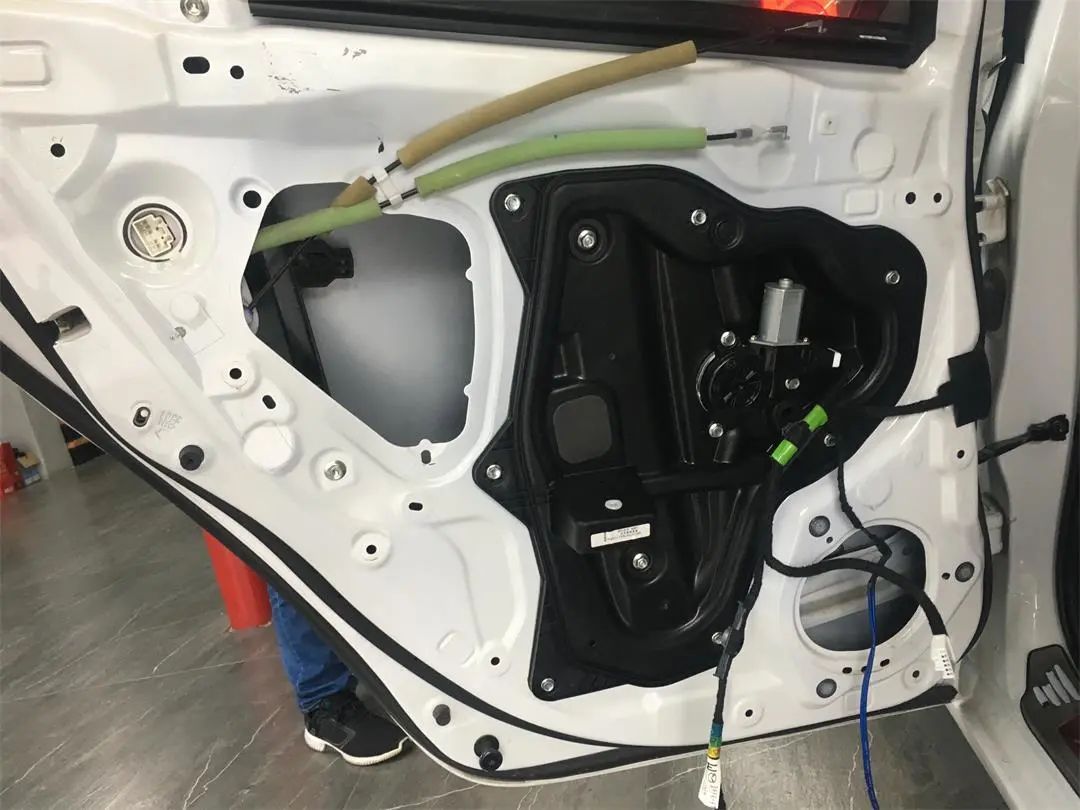 流连忘返，畅听所爱，马自达昂克赛拉升级德国喜力士F62C音响