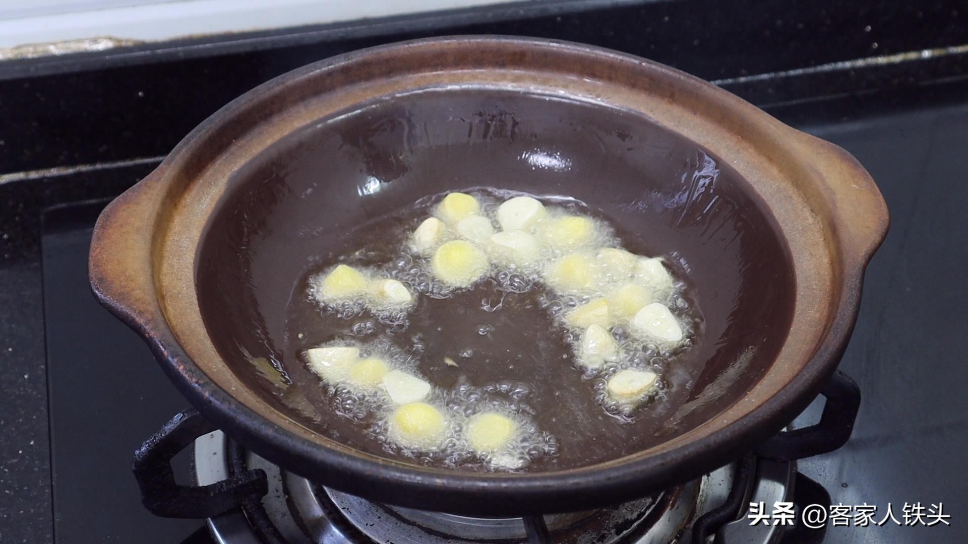 广式砂锅排骨汤煲做法,经典排骨煲