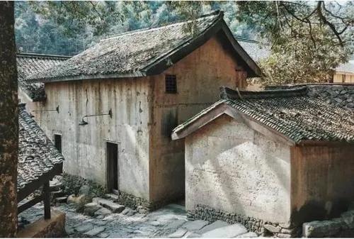 外婆家的小山村，一生的回忆与牵挂