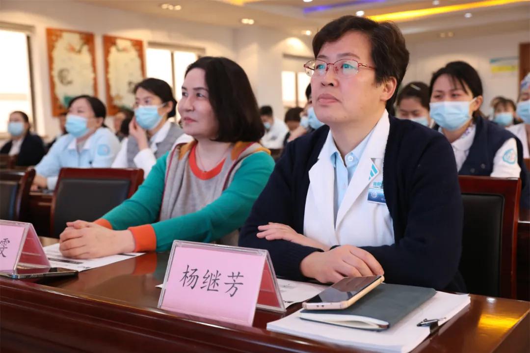 中心医院护理工作汇报,护理中心的工作总结