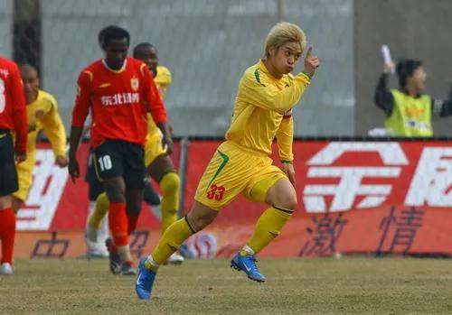 足球任意球全纪录,成都足球回放