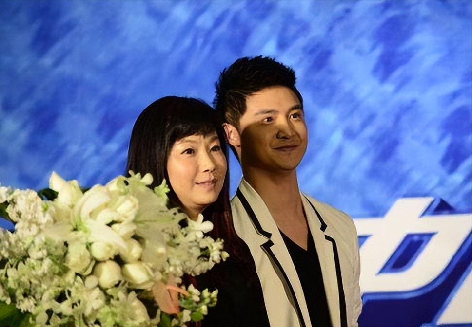 周继红奥运冠军视频,周继红第一届跳水冠军