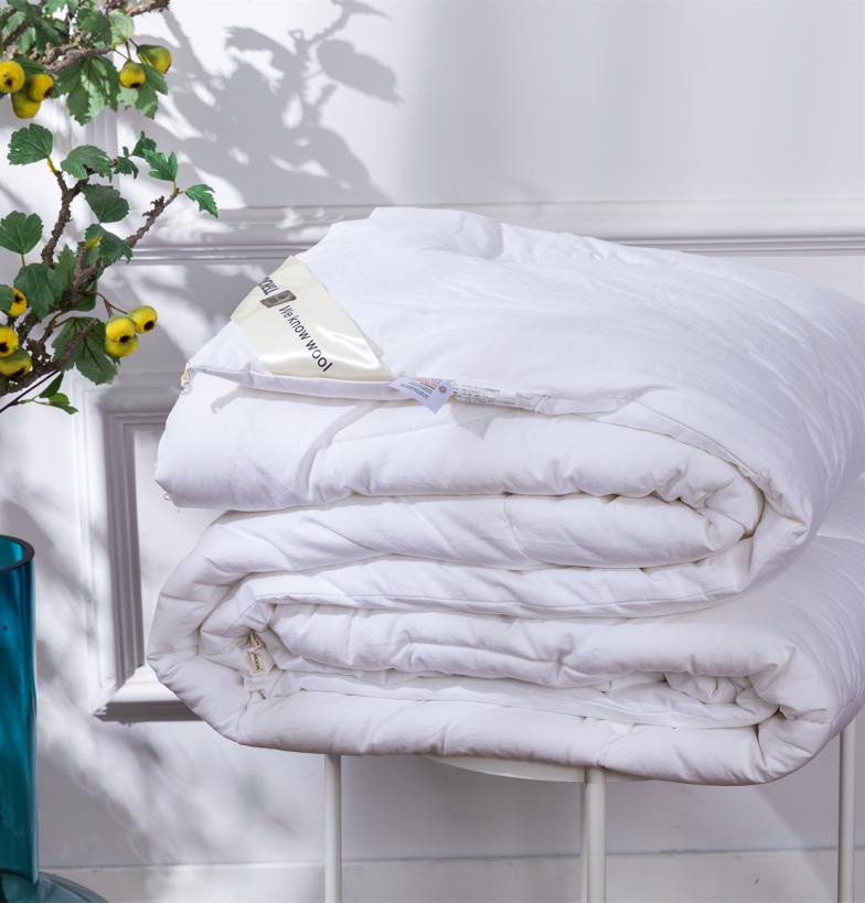 被子晾晒事项,被子晒得很热立马收纳合适吗