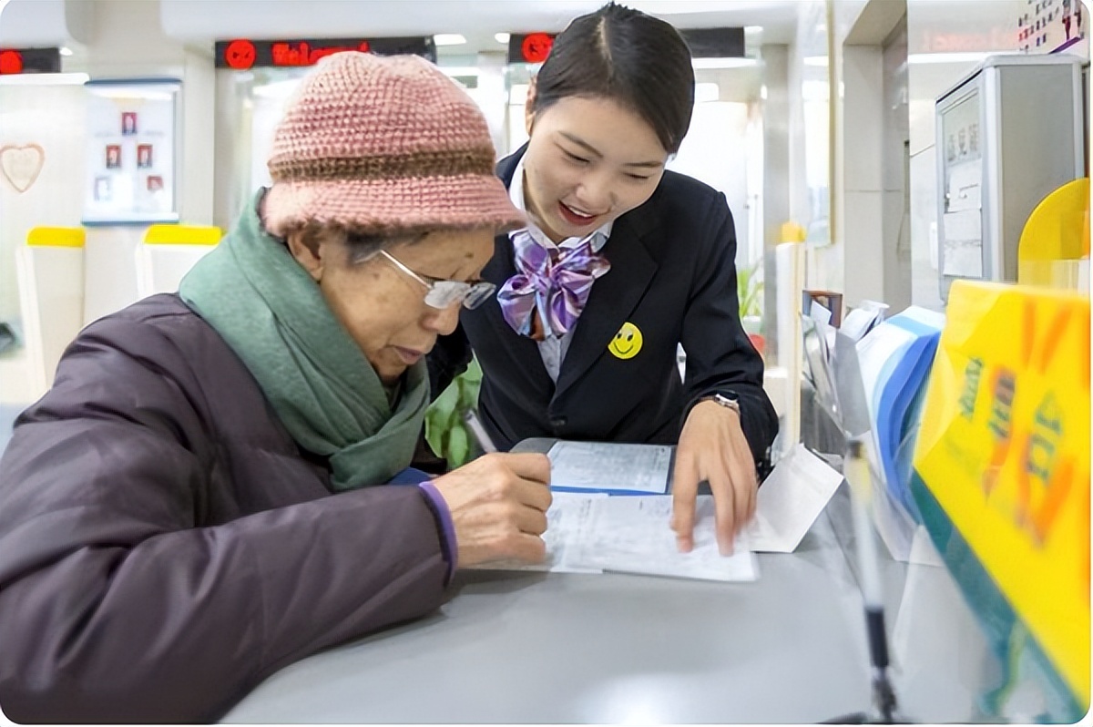 专家建议对超50万存款收利息税,专家建议对50w以上存款收利息税