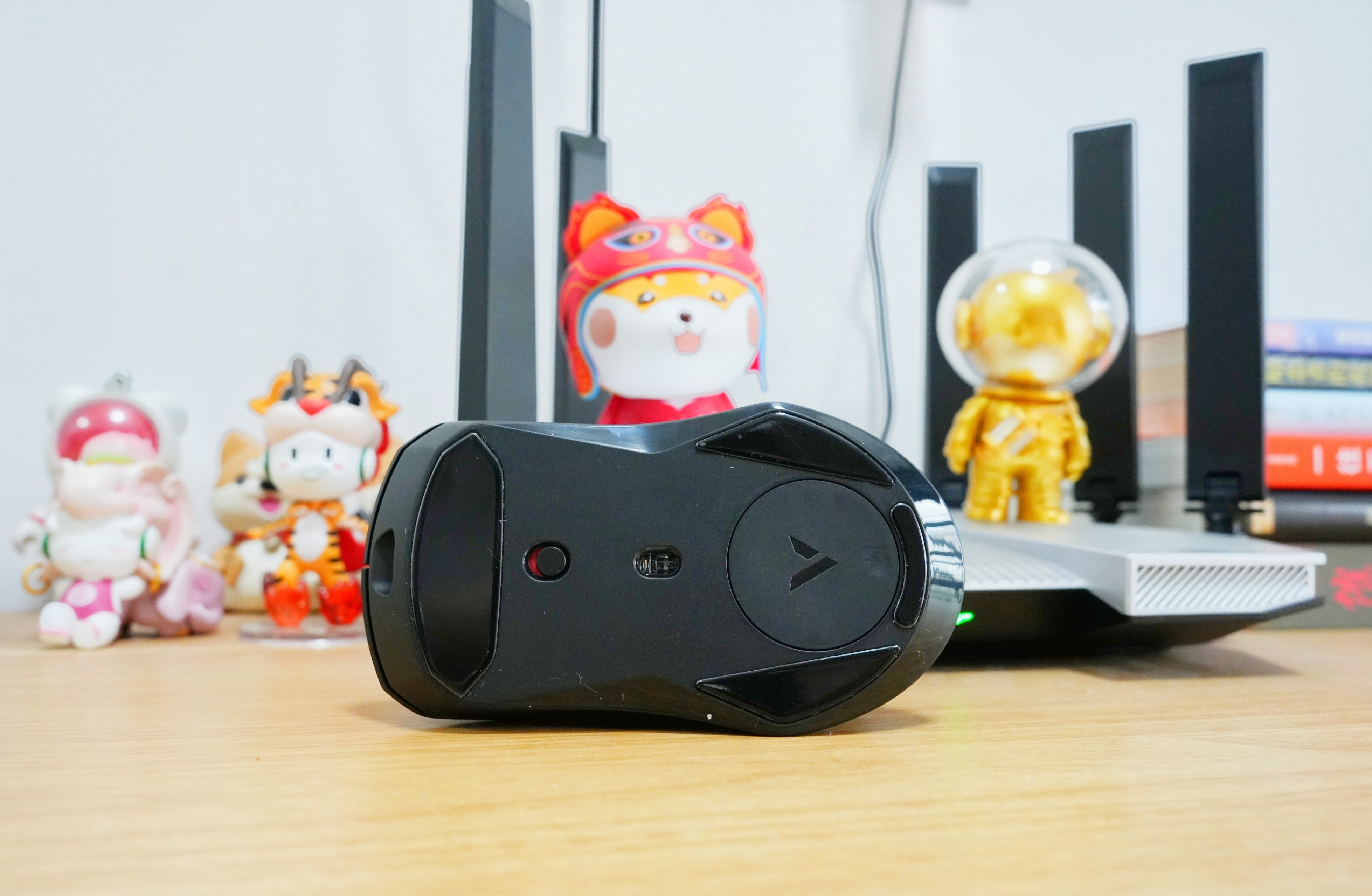 雷柏无线鼠标vt9pro4k,雷柏VT9轻量