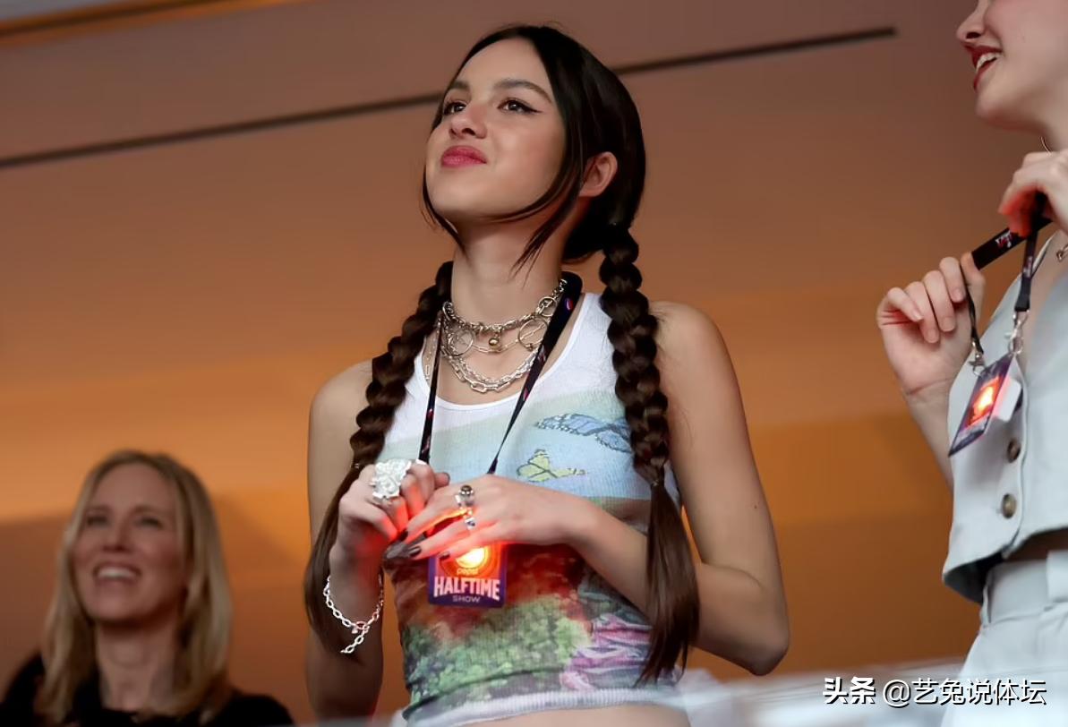 众星祝贺詹姆斯超越贾巴尔,nfl超级碗2022决赛中场秀詹姆斯