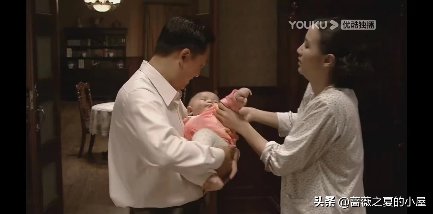 悬崖周乙跟顾秋妍交代后事,悬崖周乙死后顾秋妍和莎莎结局