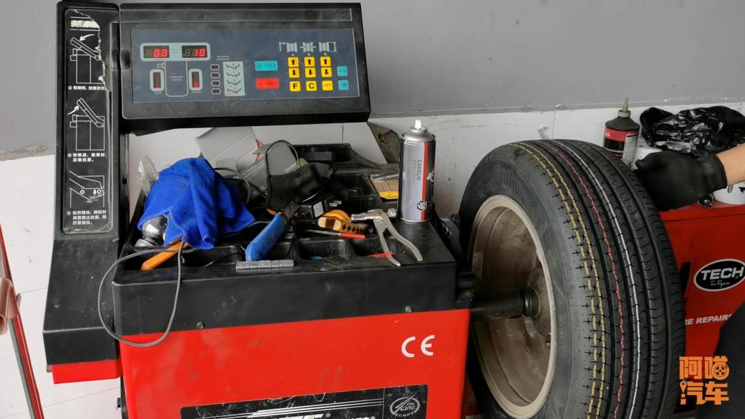 汽车换轮胎要注意哪些事项,车子换轮胎要注意哪些事项