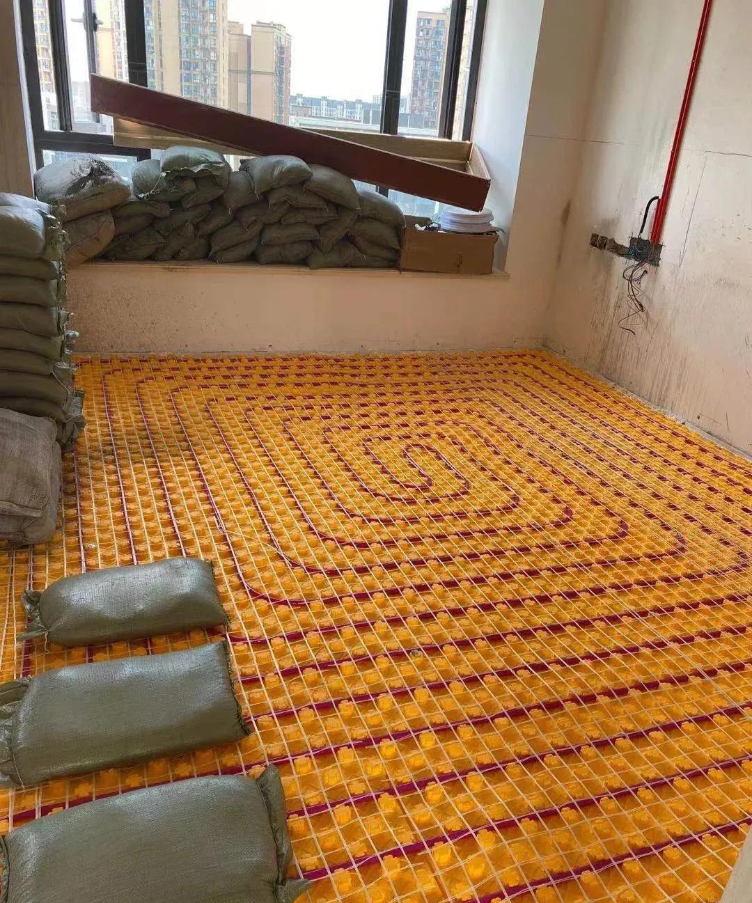 壁挂炉供暖选地暖还是暖气片,地暖与暖气片如何选择