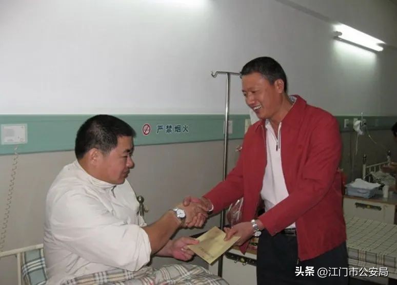 清明节缅怀革命英烈赓续红色血脉,全国公安系统二级英模发文