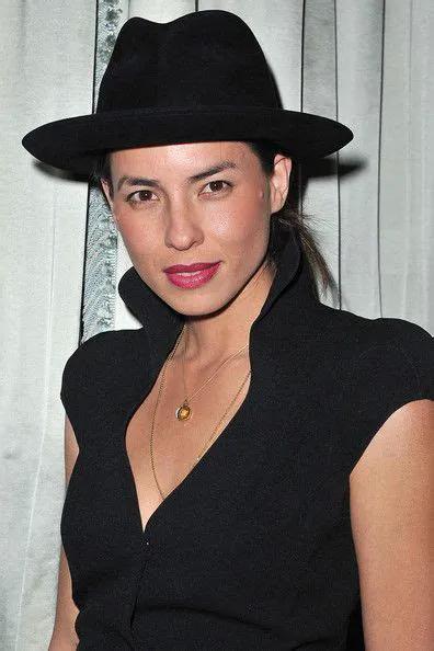 交换眼神挺暧昧,德普的美艳心理医生智商碾压前妻律师,颜值超高