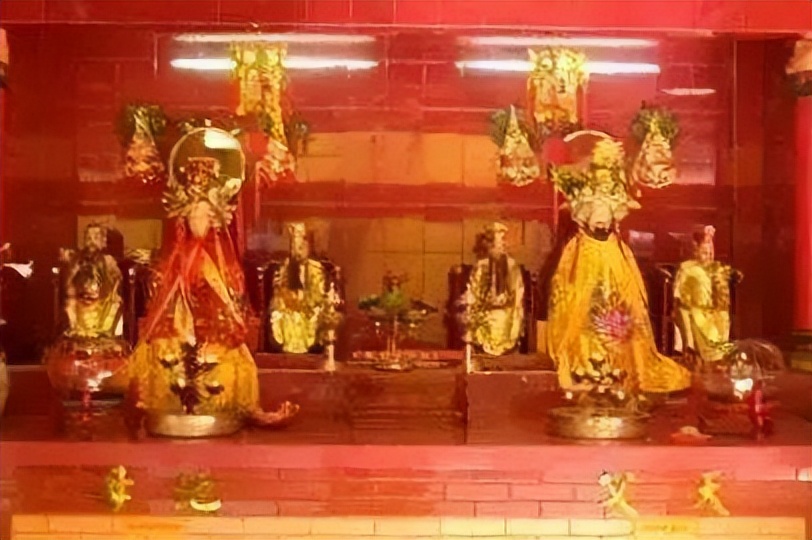 潮汕神明拜香,潮汕人拜的五支香