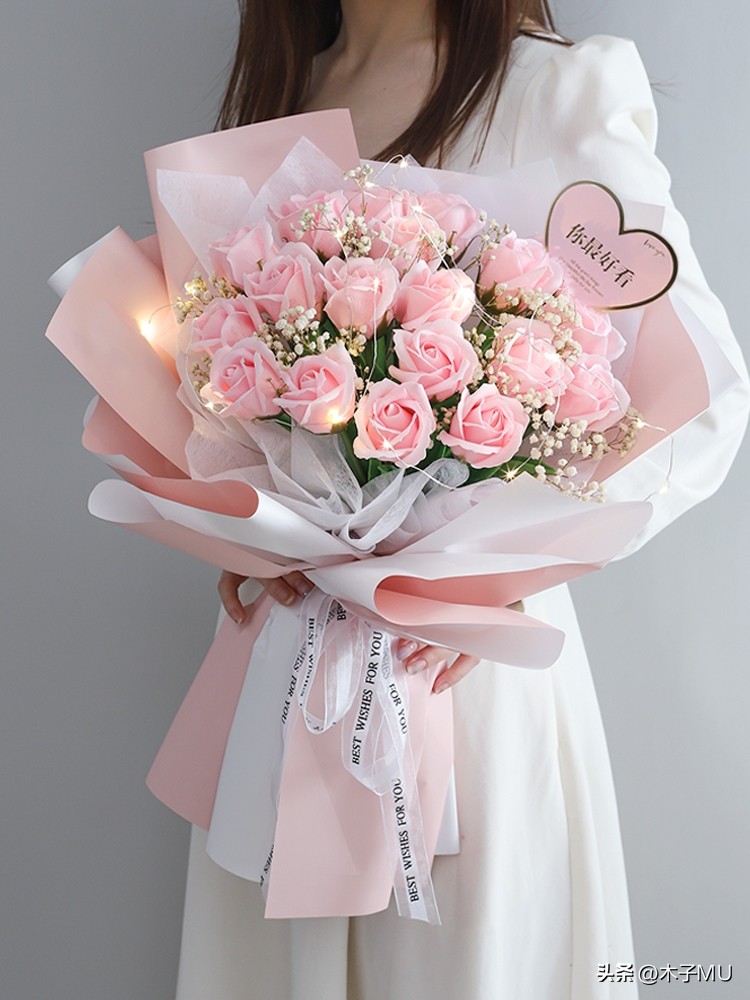 初次送花给女生送什么花,女性朋友生日送花送什么花