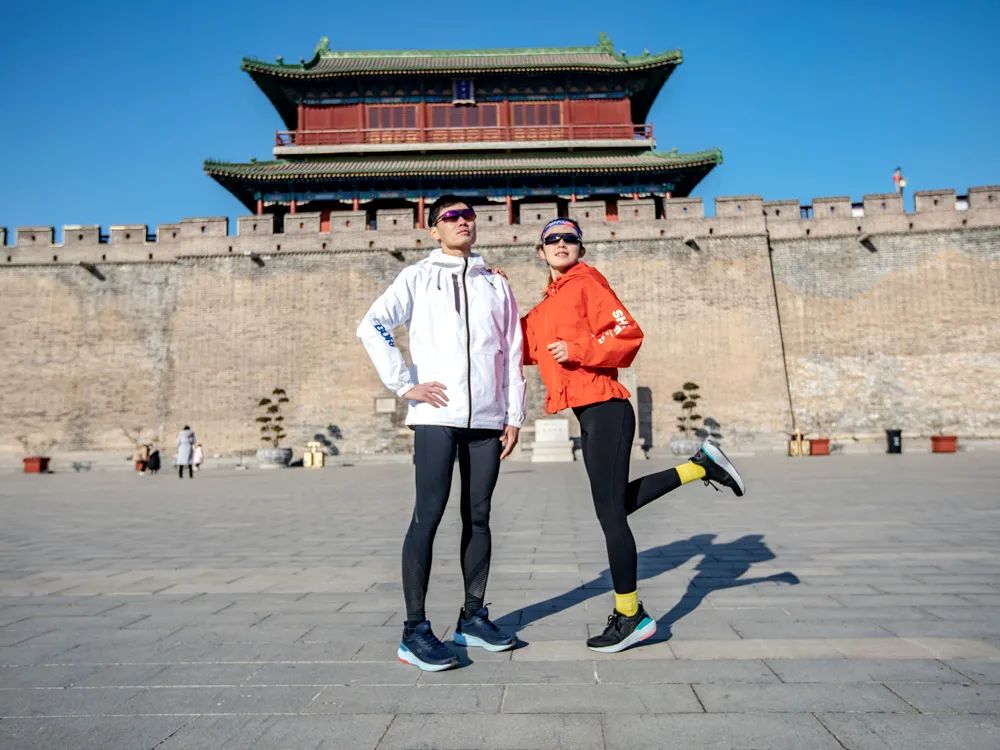 361度的e韧3.0与2.0比哪个更好,361e韧2.0和361飞羽2.0区别