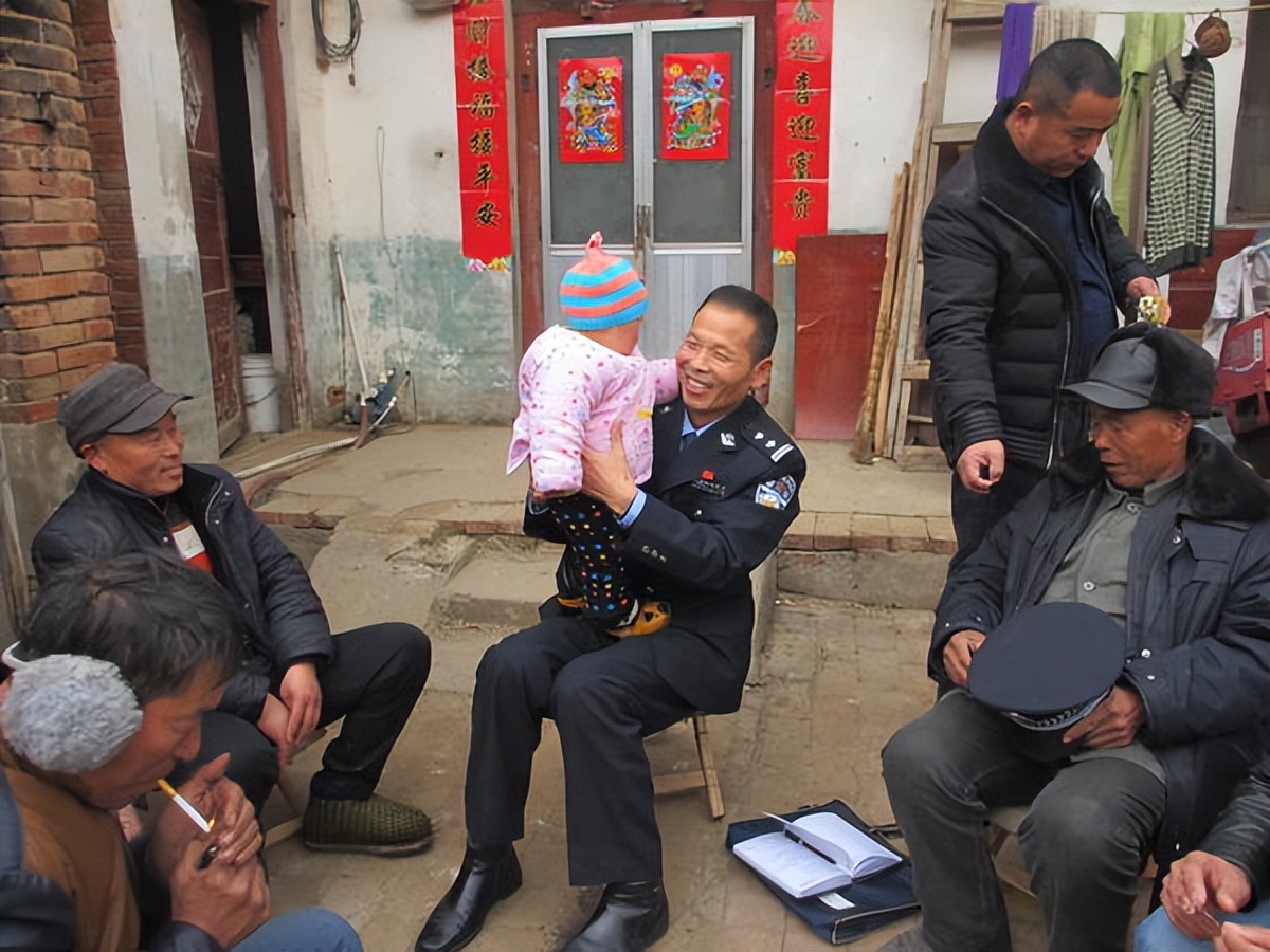 两会对农民的六条建议,村干部谈农村工作的意见和建议