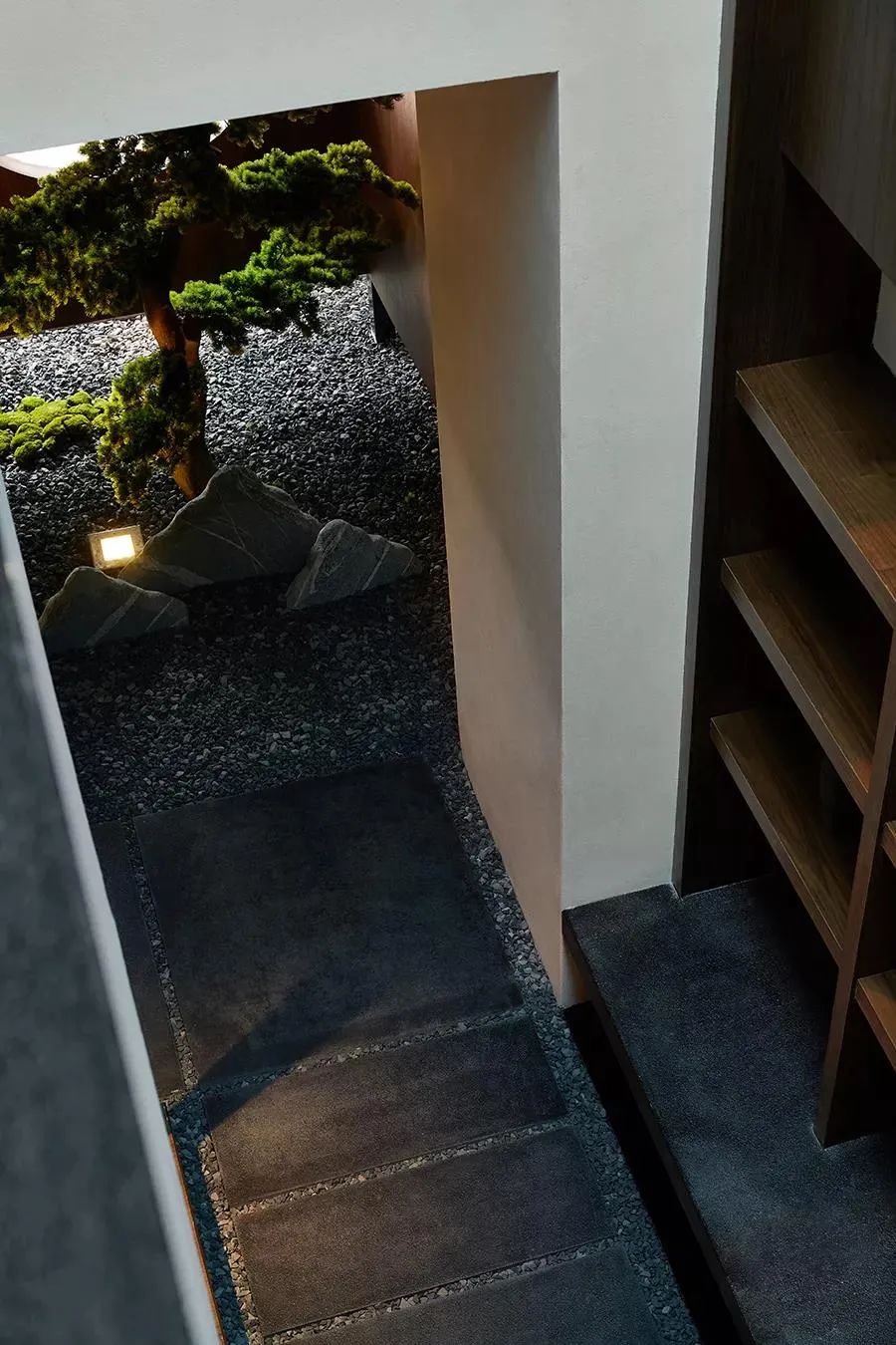 江南风园林中式餐厅设计方案,餐饮空间设计现代新中式