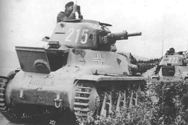 完成“车齐霸业”就是现在!II号J、38H等28台金币坦克重磅回归