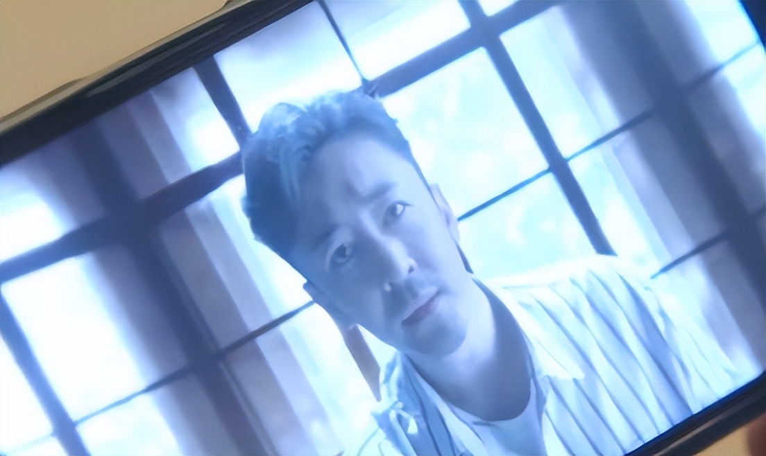 AI换脸有多可怕？“俄罗斯娜娜”被封号，曾有江苏小伙被骗11万