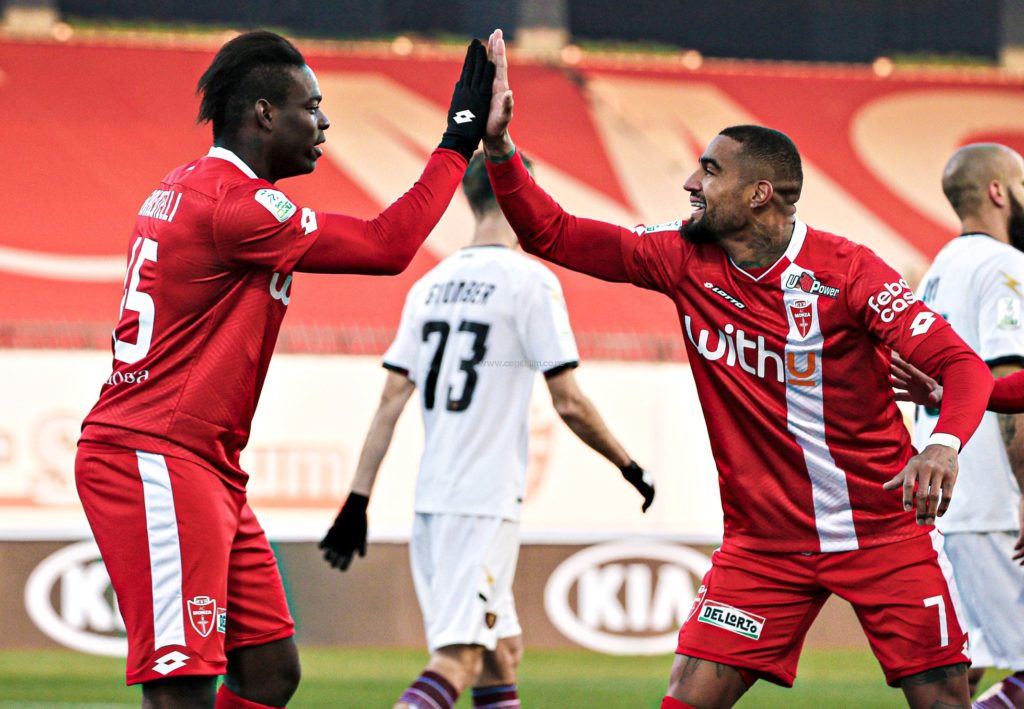 大博阿滕跳舞,大博阿滕谈梅西100脚射门