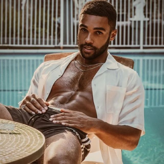 中国男明星照片帅气肖战,2022全球前100名帅哥排行