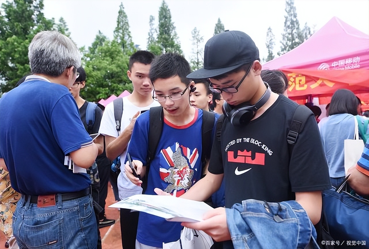 重庆这3所大学害人不浅，已被全面点名曝光，毕业证一文不值