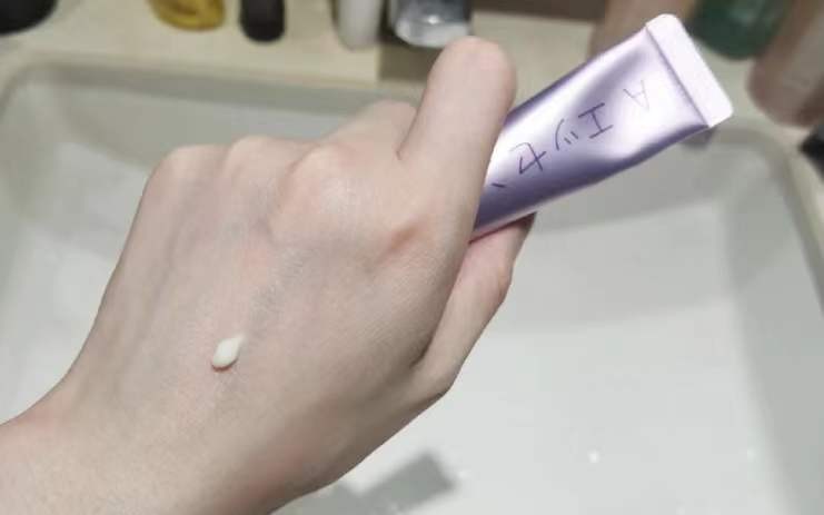 月薪3k适合用什么眼霜,300元以内眼霜性价比高推荐