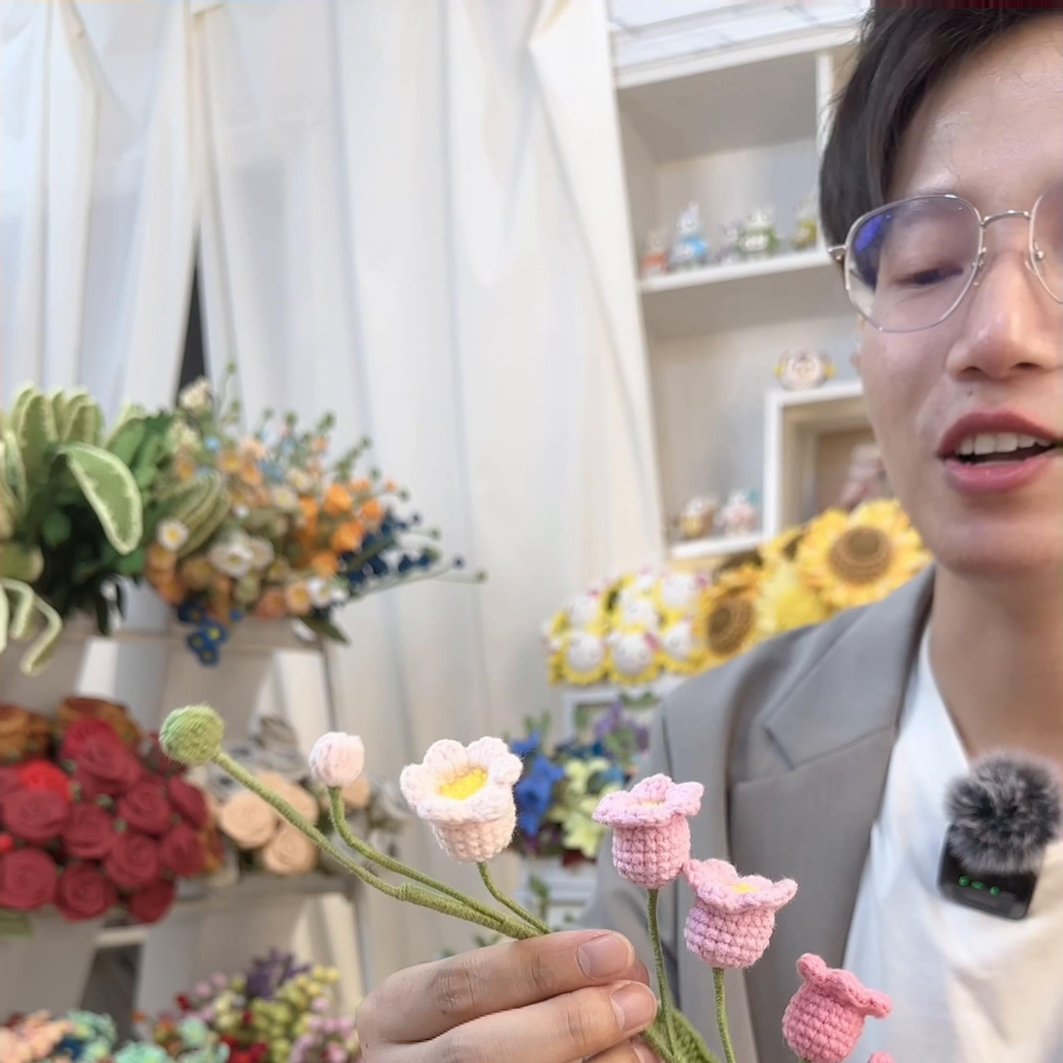 姐妹们看到这段的已经忍不住掉眼泪，这刻的幸福我都藏不住...