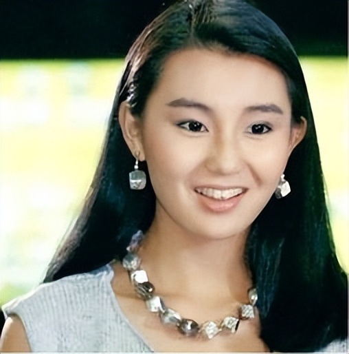 张曼玉2008年息影,张曼玉多大息影