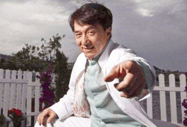 成龙谈林凤娇和房祖名,成龙谈林凤娇房祖名