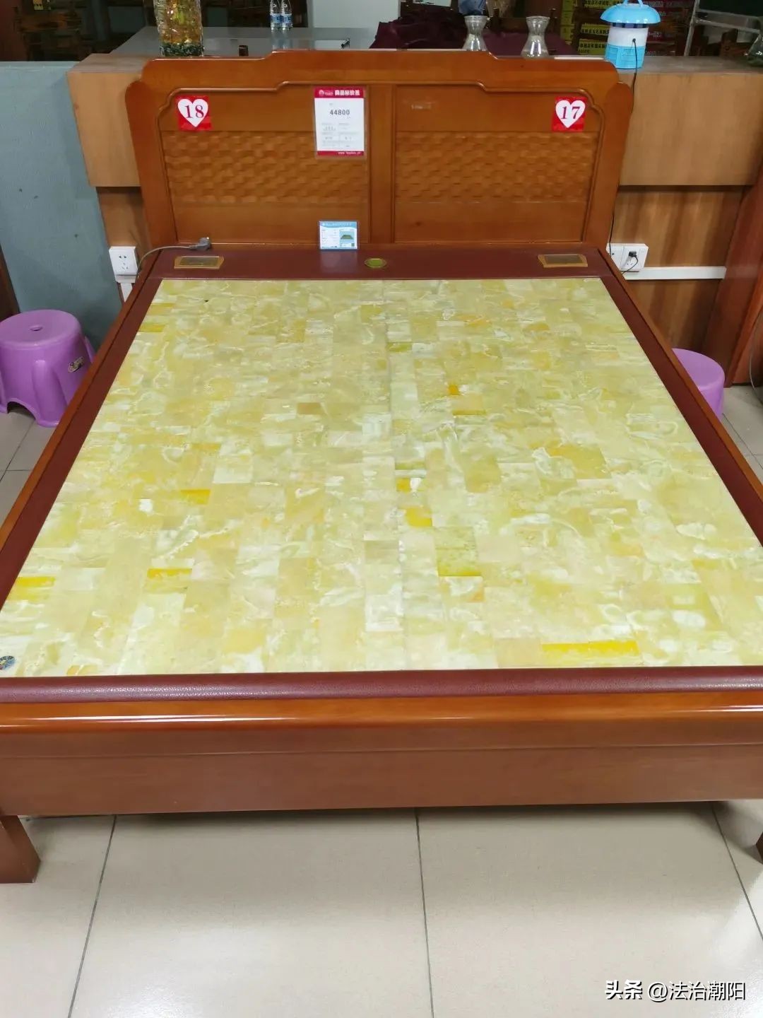 玉石床垫真的有治疗的效果吗,玉石排毒理疗床垫