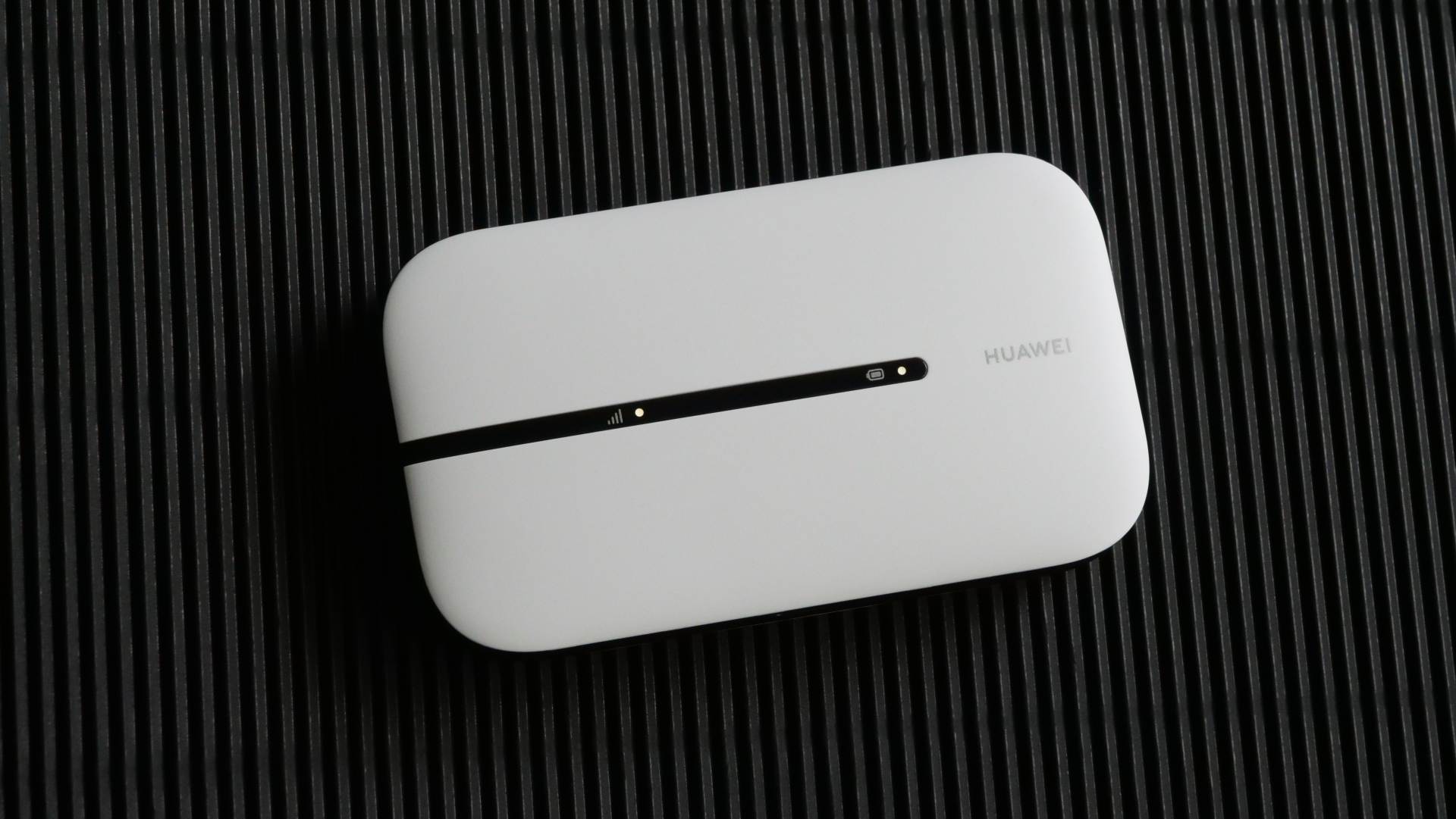 华为新款随行WiFi3如何使用,华为随行wifi3专业评测