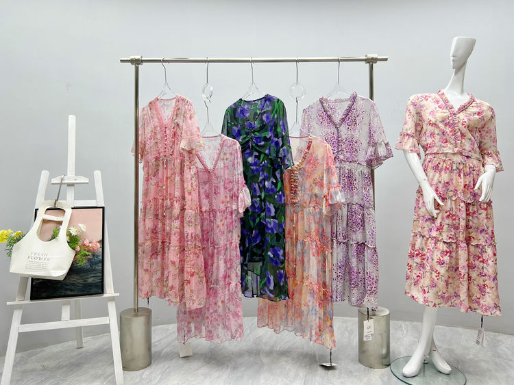 妗戣殨涓濊繛琛ｈ澶忚,澶忚妗戣殨涓濊繛琛ｈ