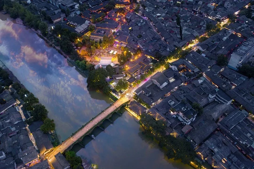 邛崃南宝山旅游攻略,邛崃旅游攻略坐车路线