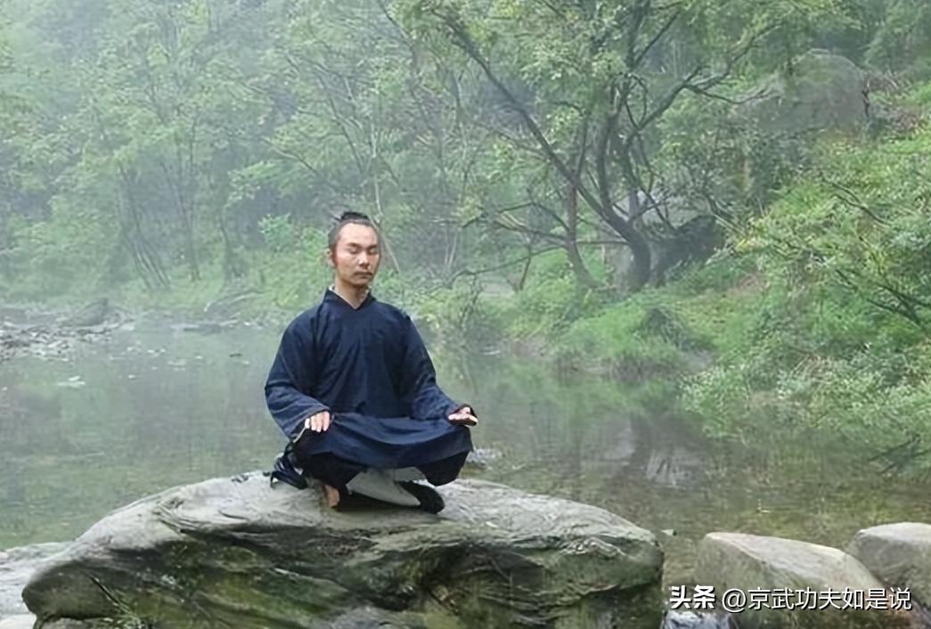 虎踞龙盘，朱飞玄垂，论道家打坐修炼*坐静**的要点