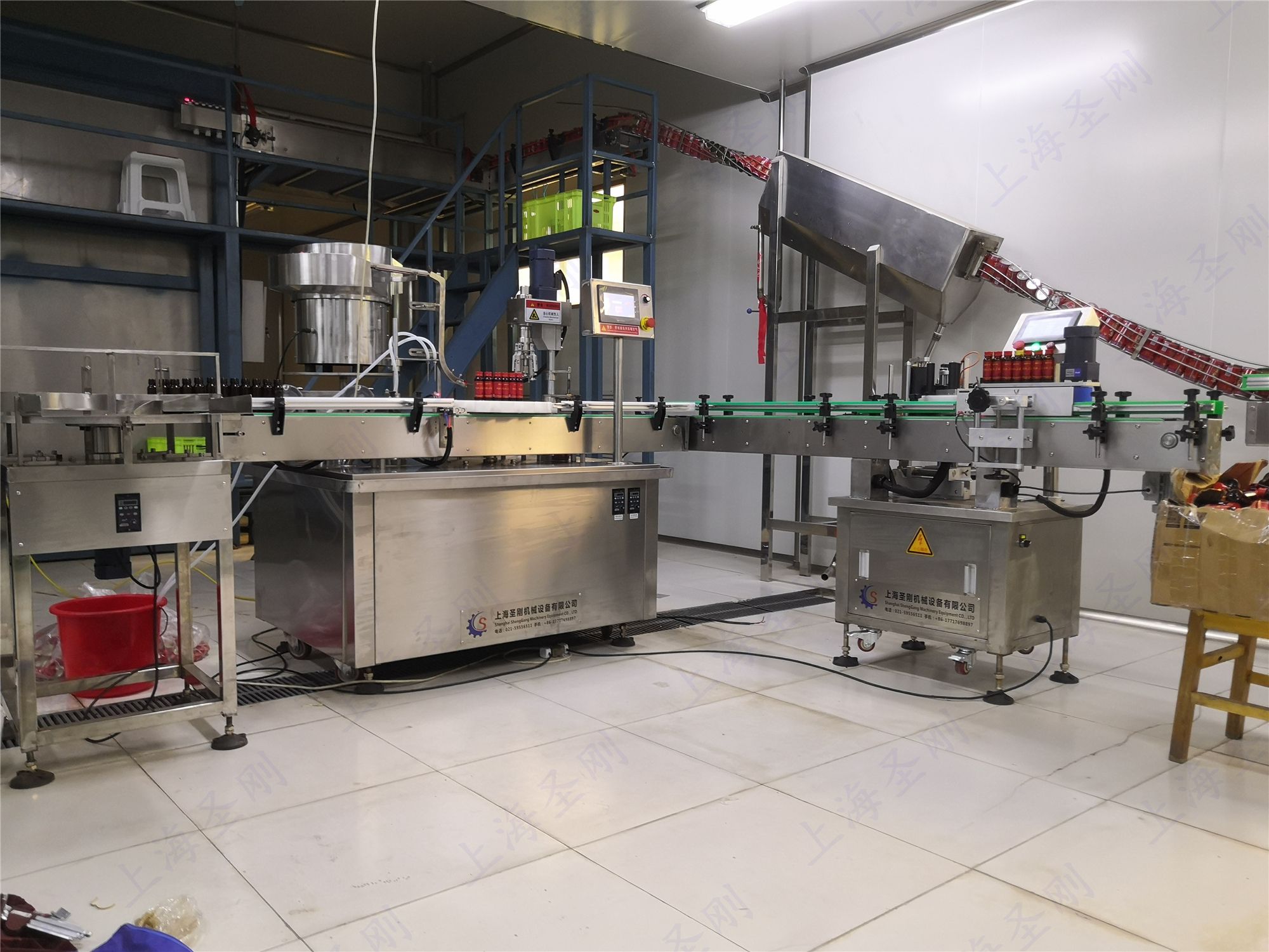 口服液灌装压盖,口服液灌装轧盖机注意事项